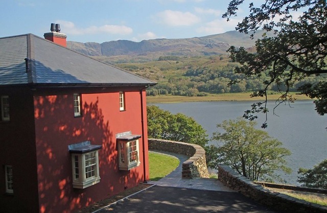 DINAS NODDFA, family friendly, luxury holiday cottage in Nant Gwynant