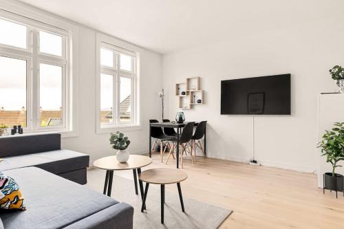 Dinbnb Apartments I Views & Street Parking in Sandviken
