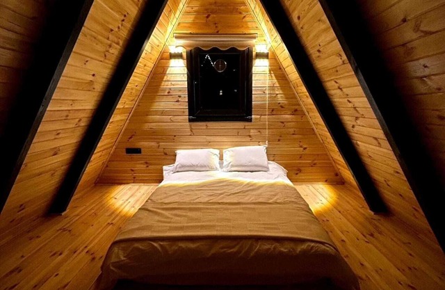 Dinlendirici ve Lüks Tatil Deneyimi: Havuzlu Jakuzili Bungalovumuzu Keşfedin!"