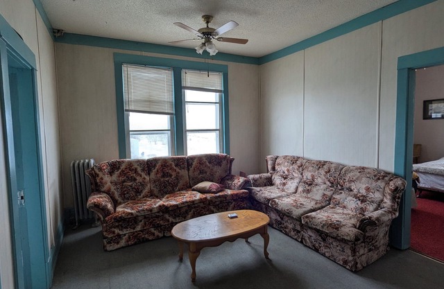 Dinsmore Hotel