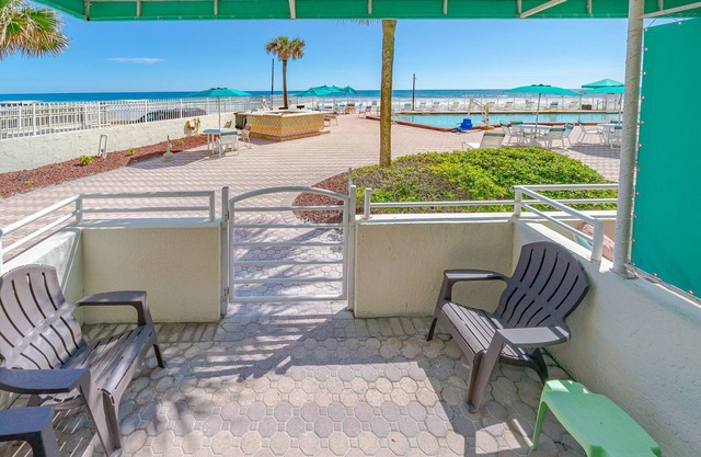 Direct oceanfront and poolside cabana condo - pools are open !
