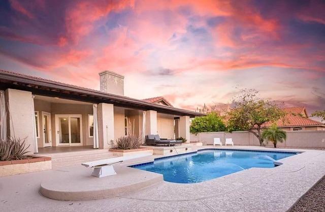 Discounted Desert Escape: Mini Golf, Pool, Games
