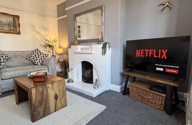 Discounts/Family Contractors/FastWIFI FreeParking