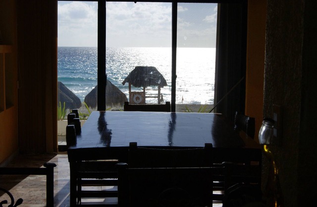 DISCOUNTS OFFERED!Immaculate Mexican Villa with Stunning view to the Caribbean