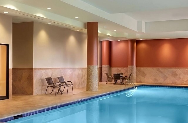 Discover Atlanta's Cumberland Area in Comfort! Pets are Welcome! Pool Available!