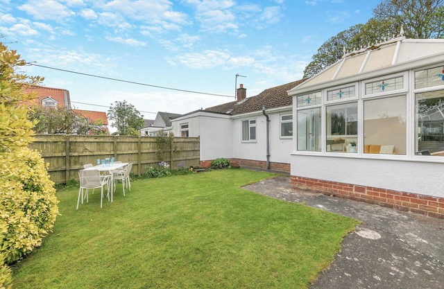 Discover coastal comfort with your perfect retreat in the heart of Beadnell.