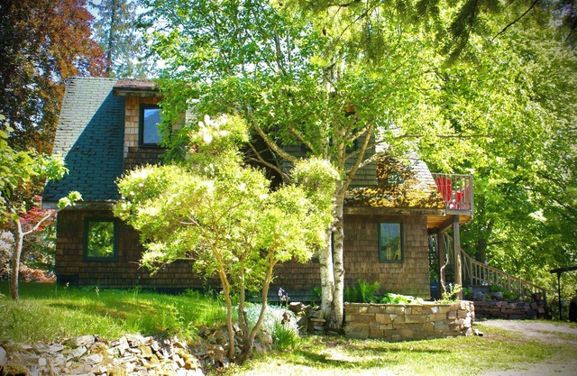 Discover Lakeside Serenity at Driftwood Cabin A cabin-chic retreat for up to 4