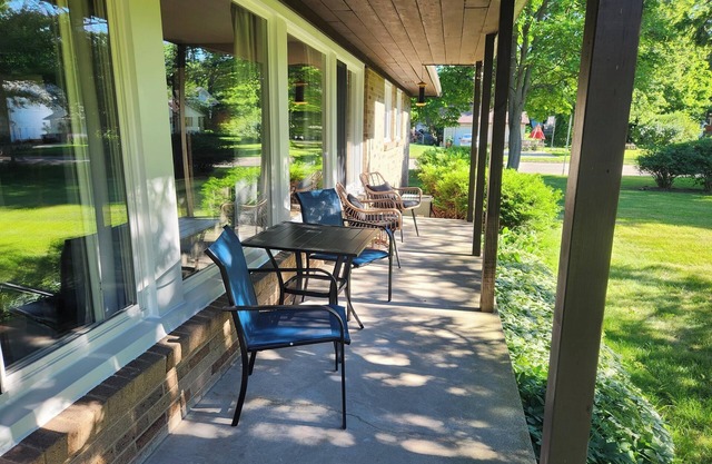 Discover Odin's Oasis: A Cozy Family Retreat in the Heart of St. Johns