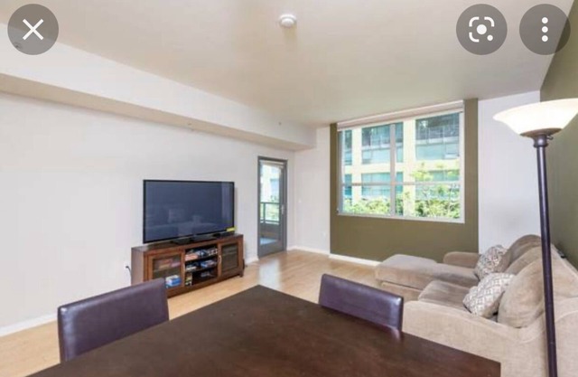 Discover Urban Elegance: Stylish Haven in San Diego's Vibrant Gaslamp Quarter!