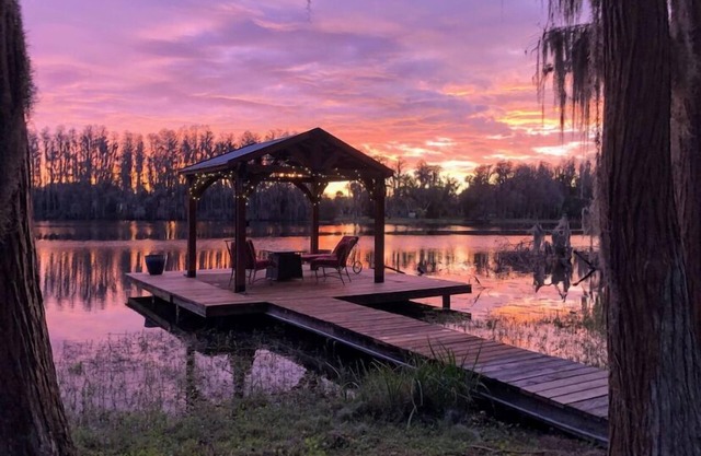 Disney,Busch Gardens,Beautiful Beaches 1-bedroom studio, 15 minutes from Tampa.