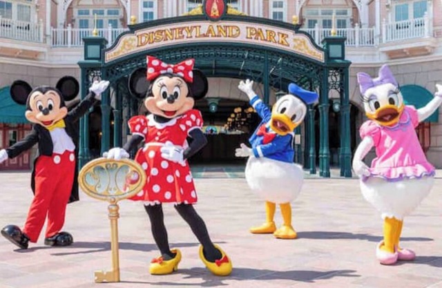 Disney cocooning 5 minutes from the Park