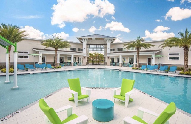 Disney & Universal Getaway 4BR/3BA Pool Home Minutes to Parks!