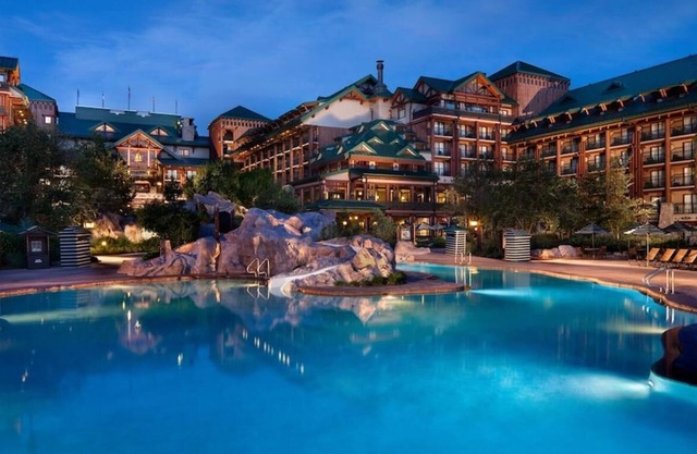 Disney World Wilderness Lodge 2 Bedroom Deluxe Villa at the Boulder Ridge Resort