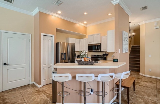 DisneyFun/Pool/FirePlace/Games/EVCharger/Safe/PetFriendly