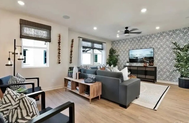 Disneyland Entire Upgraded Model Home 2021 built1,762SF