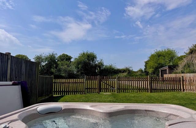 Dog and family friendly barn conversion with fully enclosed garden and hot tub