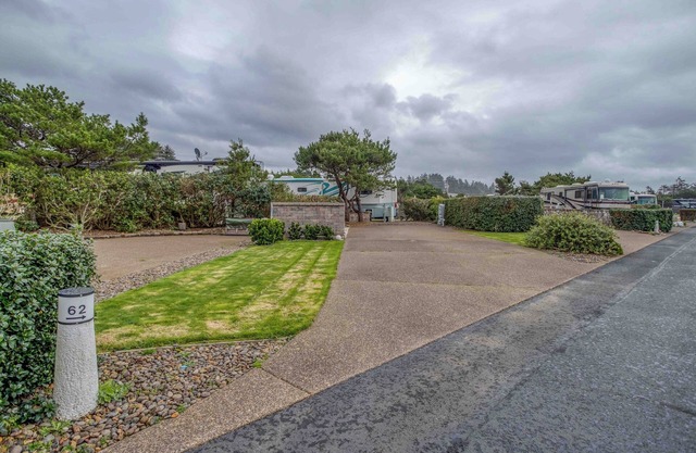 Dog Friendly, Available with 50AMP, 30AMP, Water and Sewer hook up's, WiFi