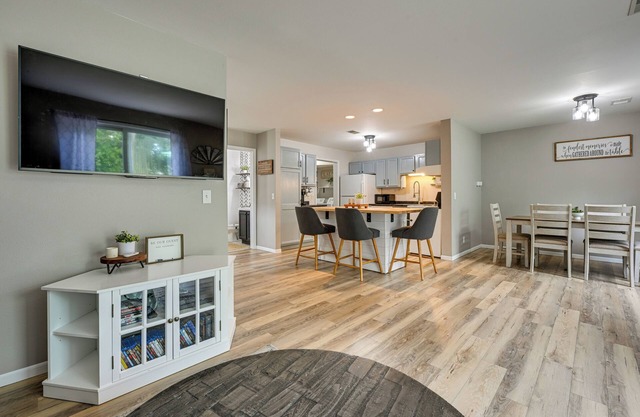 Dog-Friendly Baraboo Vacation Rental w/Yard!