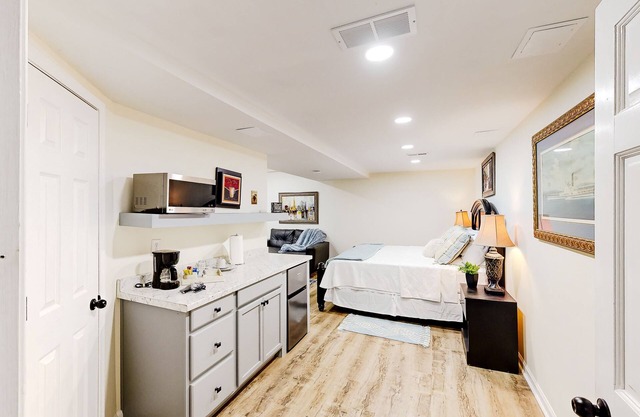 Dog-friendly getaway with kitchenette, AC, WiFi, & streaming capable TV