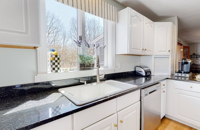 Dog-friendly home near beach with large yard, plenty of games & hammock