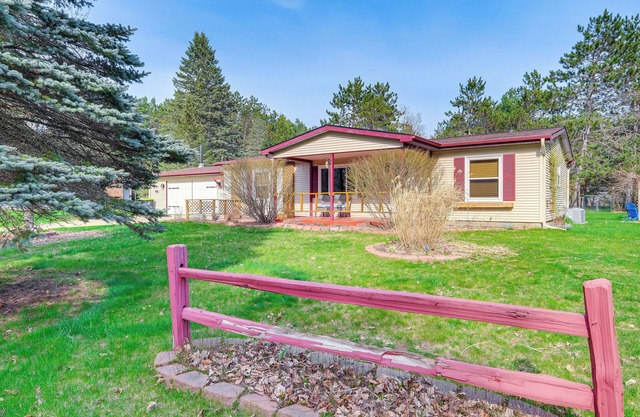 Dog-Friendly Michigan Home w/Deck & Fire Pit!