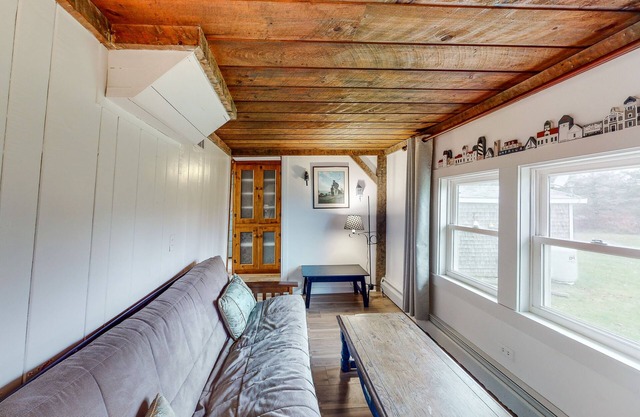Dog-friendly oceanfront house with deck and gas grill - snowbird-friendly