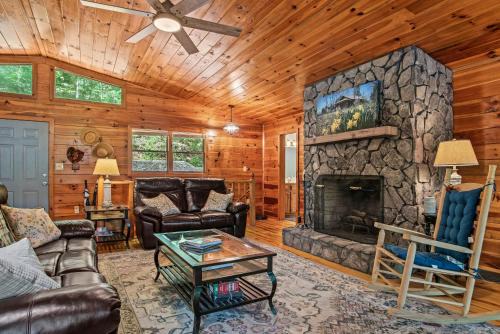 Dogwood Cabin