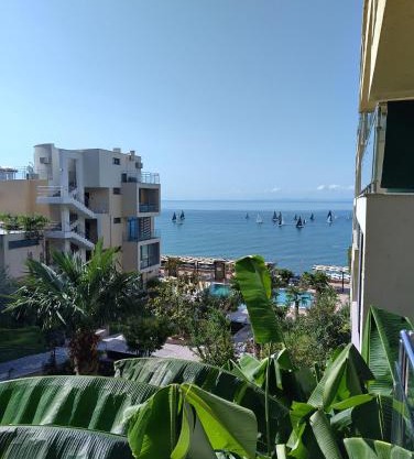 Dolche Vita 2, Banana Tree Stay