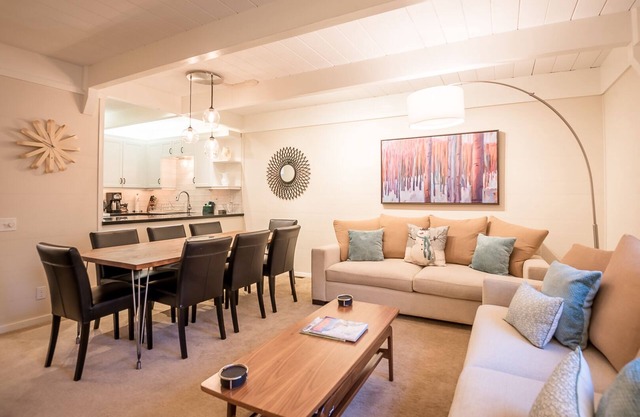 Dollar Meadows Condo 1376 -Newly Renovated & Access to Sun Valley Resort Pool