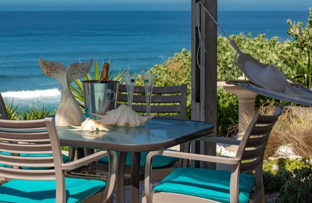 Dolphinvilla Seaview Apartments 3 Bedroom