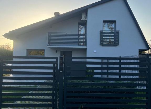 Dom Villa Forest z dwupoziomowym 120 m apartamentem
