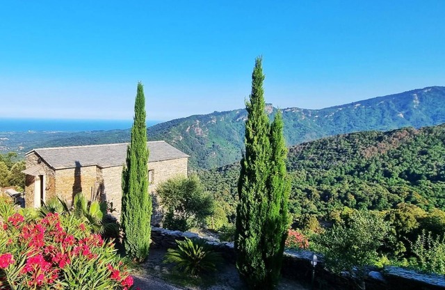 Domaine Colonna-santini. Gite Piscine Hammam Spa