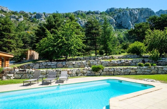 Domaine de la plaine with Pool & Garden