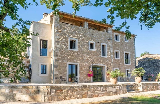 Domaine de Valmenon Comfortable holiday residence