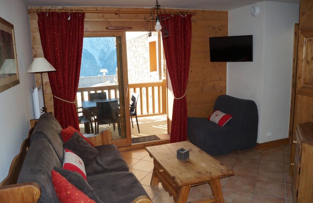 "Domaine Les Saisies " 2 rooms 33 m2, Wifi, garage, heated swimming pool