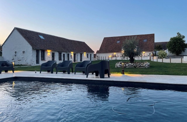 Domaine, Salle de Réception 150m2, Mariage, Réception 14 Ch 14 Sdbs, Piscine