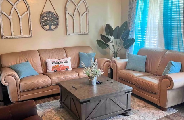 Domestic Travelers Haven- 5 Beds