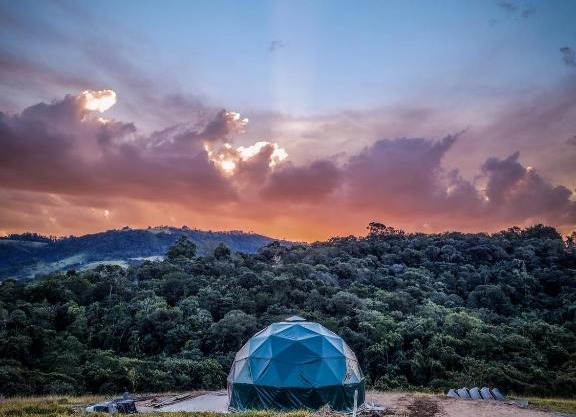Domo da Cuesta - Piscina, rio e uma vista maravilhosa