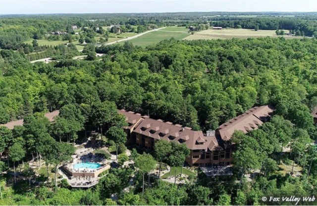 Door County Landmark Resort - Overlooking The Waters Of Green Bay