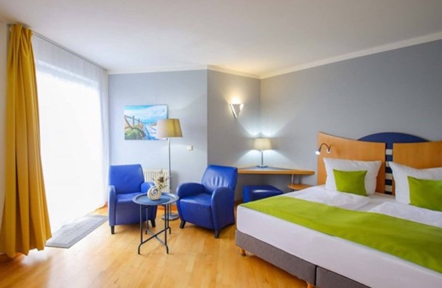 Doppelzimmer Balkon - Inselhotel Kleiner Bodden