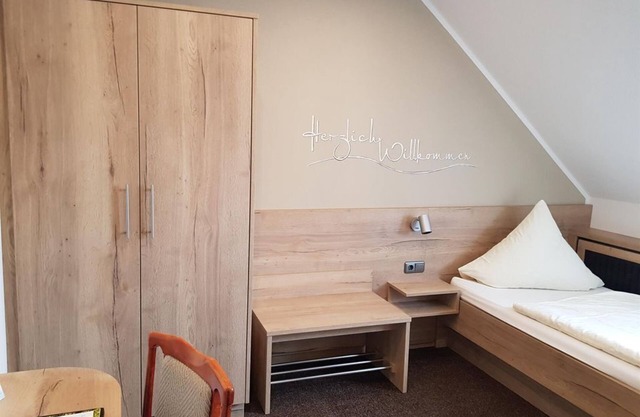 Doppelzimmer Plus Standard inkl.Frühstück - Zur Neroburg, Hotel Restaurant