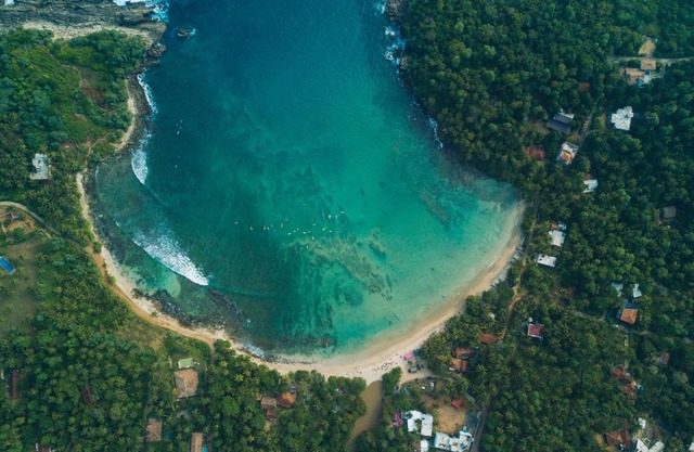 Dots Bay House