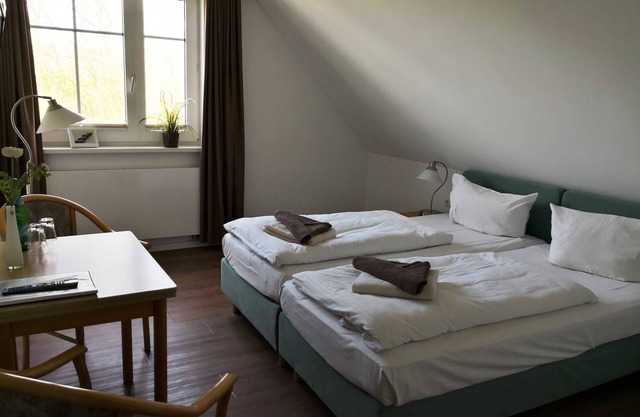 Double room 10 - Guest house & beach hall