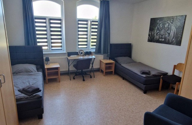 Double room Bad Dürrenberg - Guesthouse Heinrich Heine Schule