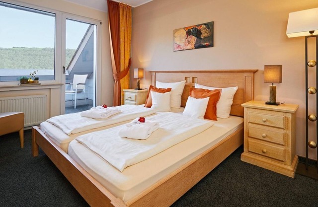 Double room "Maarblick" shower/WC/balcony - NaturPurHotel Maarblick