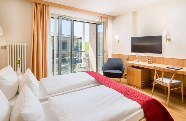 Double room premium with shower and toilet