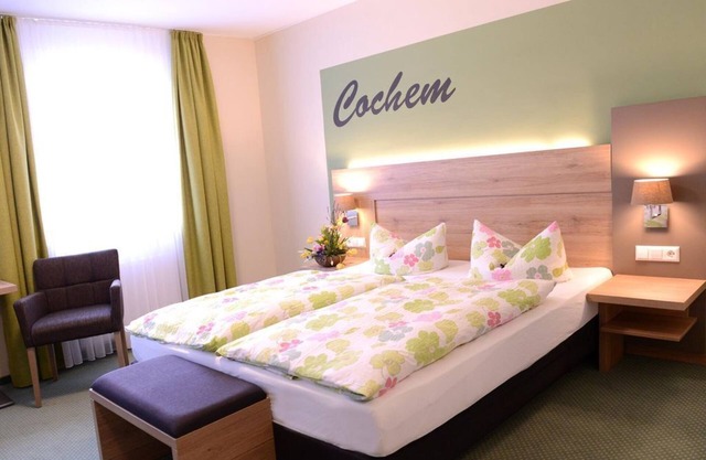 Double Room Shower/WC - Hotel Weinhaus Gräfen