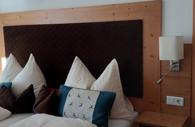 Double room with balcony and lake view - Haus Hirschpoint