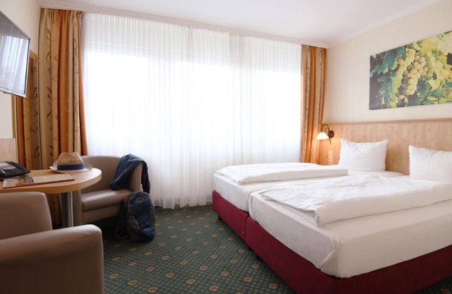 Double room with balcony - Half board BI - 2 P - Moselstern Parkhotel Krähennest