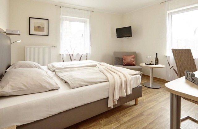 Double room with shower and WC - Hotel "Zum Stern"